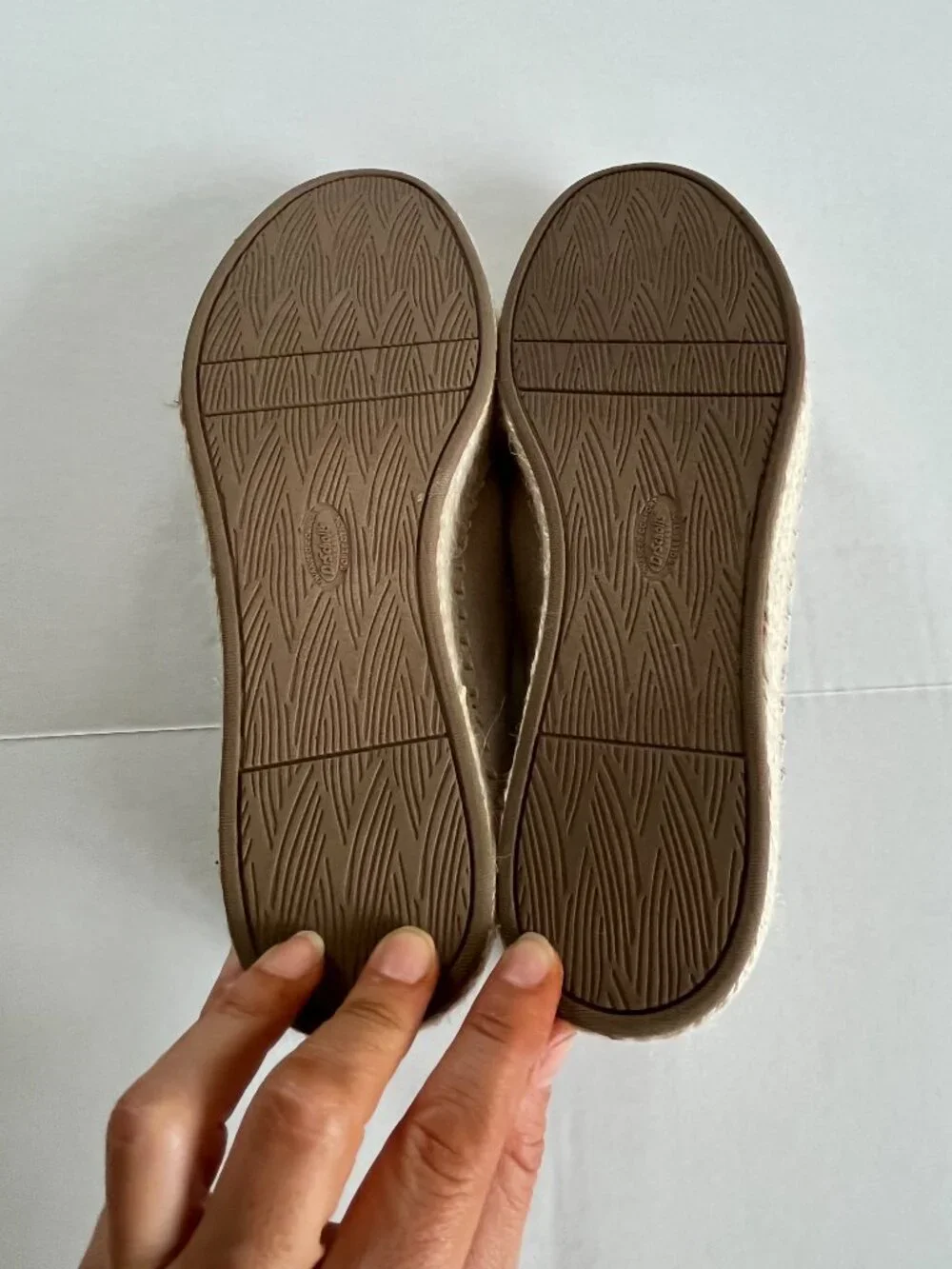 Dr. Scholl's Sz 8 Beige Slip On Far Out Oyster Espadrille Loafers Micro Suede Sh